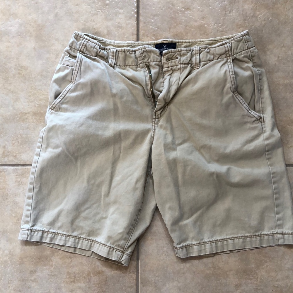 American Eagle men’s shorts
